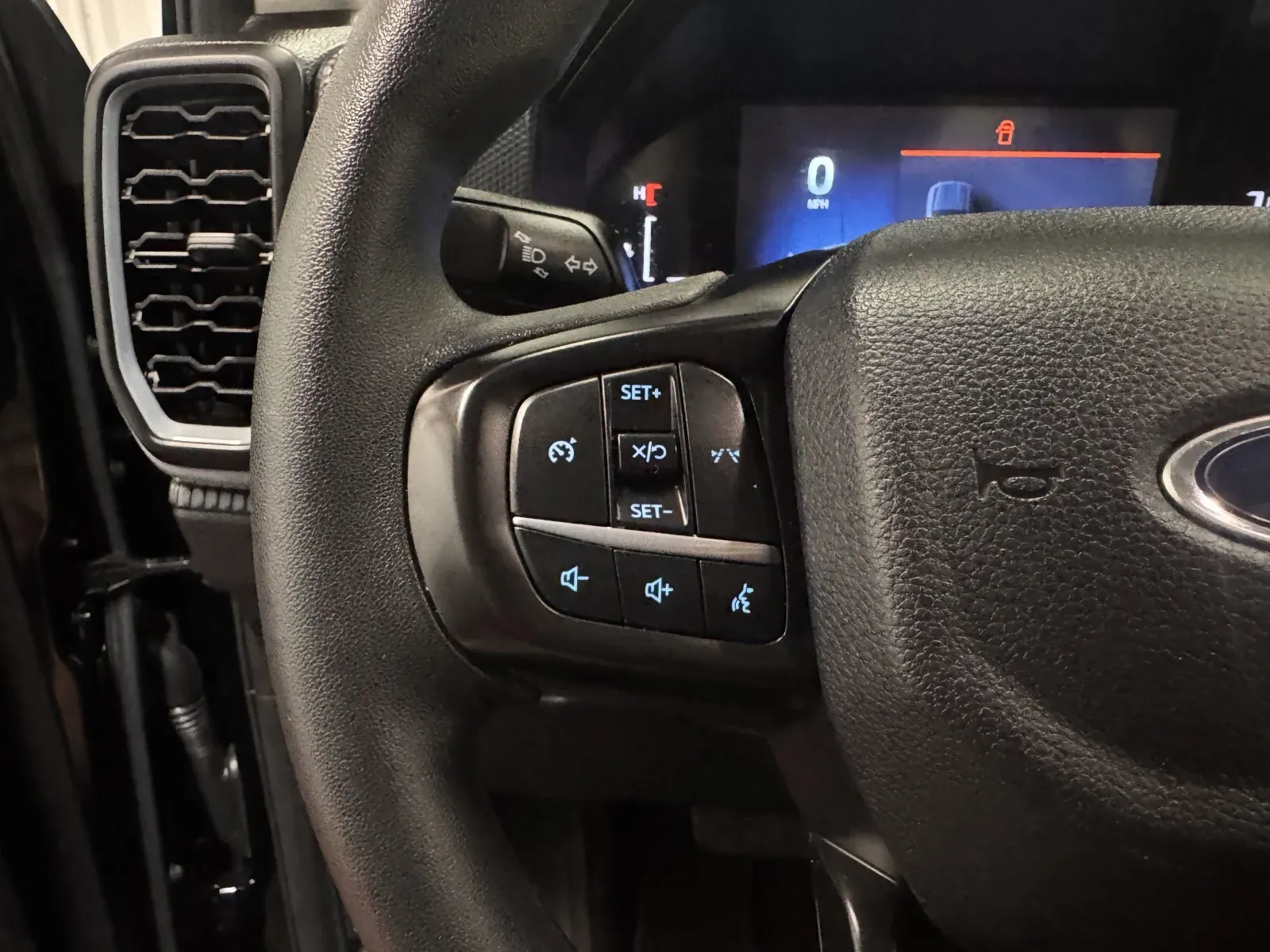 Ford Ranger photo 18