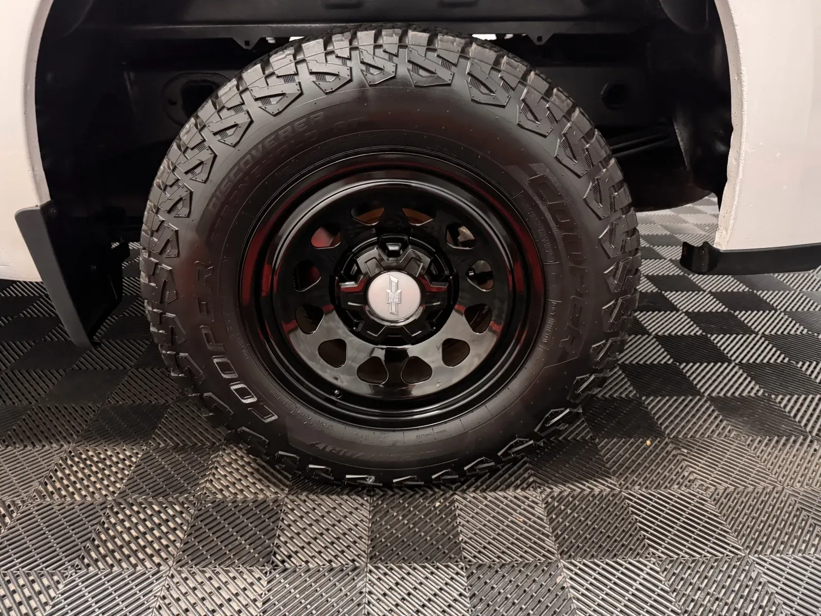 Chevrolet Silverado photo 12