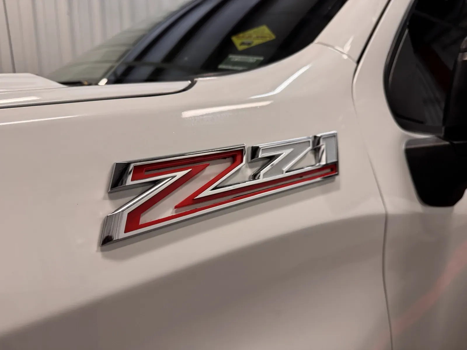Chevrolet Silverado photo 11