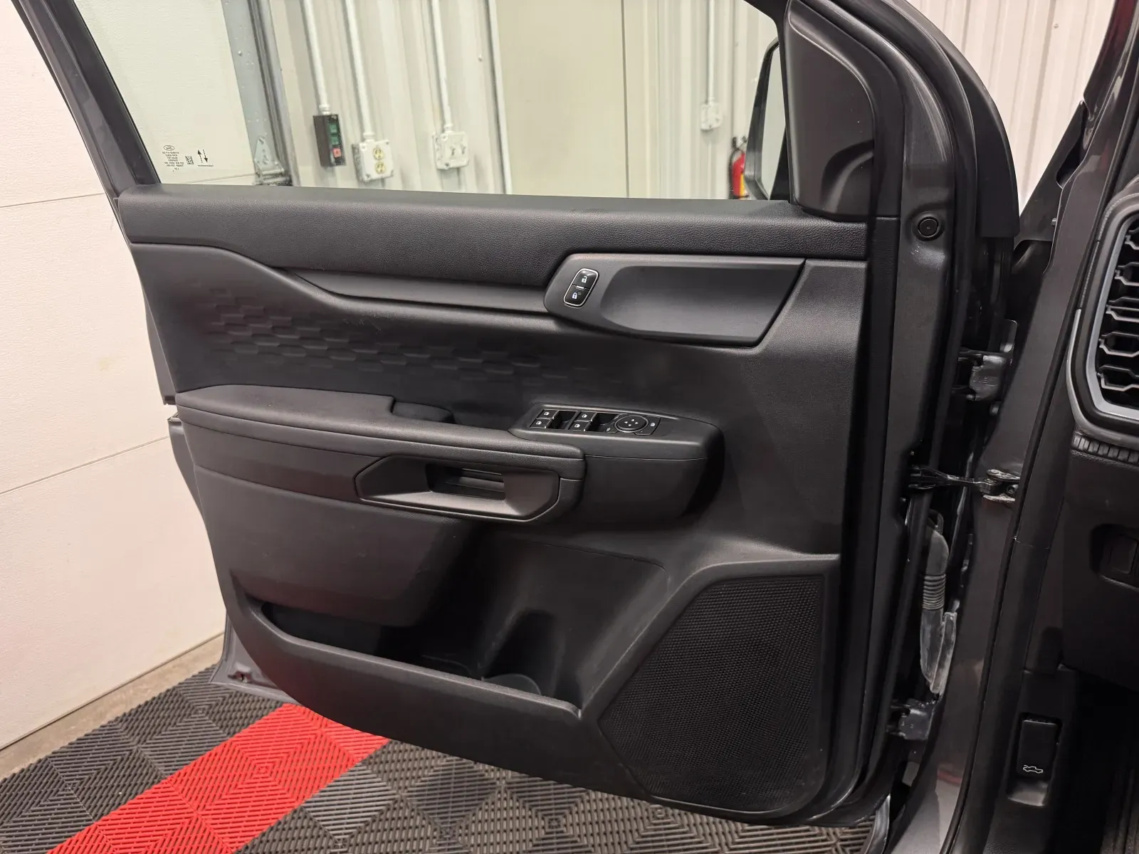 Ford Ranger photo 26