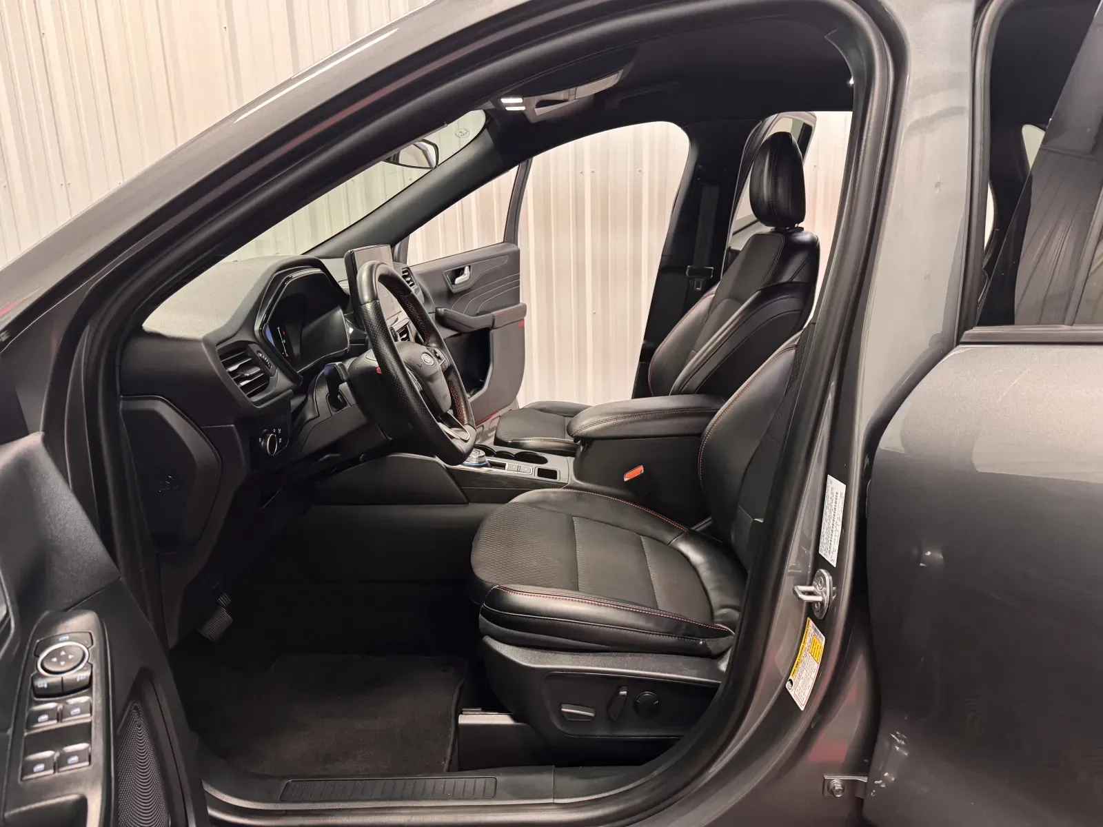 Ford Escape photo 33