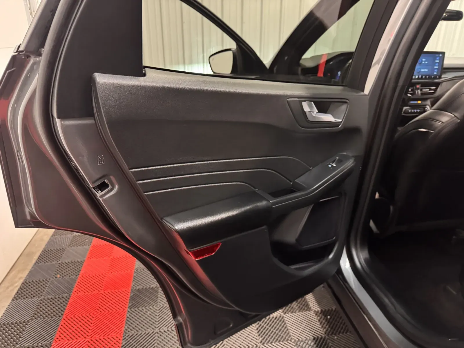 Ford Escape photo 37