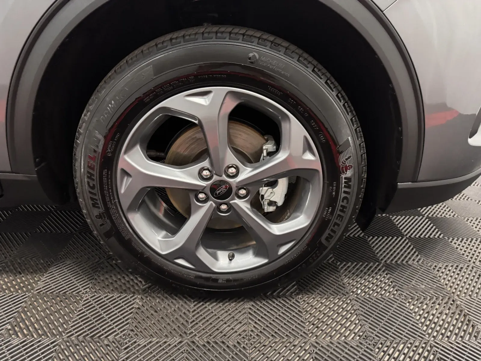 Ford Escape photo 18