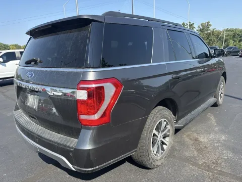 More photos of 2018 Ford Expedition XLT at Oakley Auto World, MO