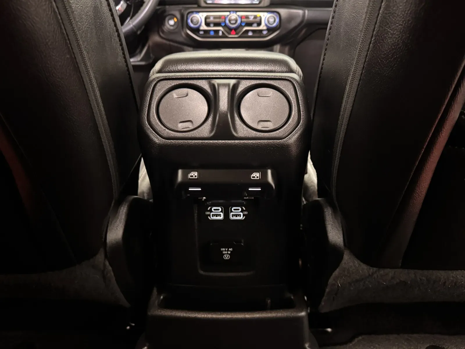 Jeep Wrangler photo 27