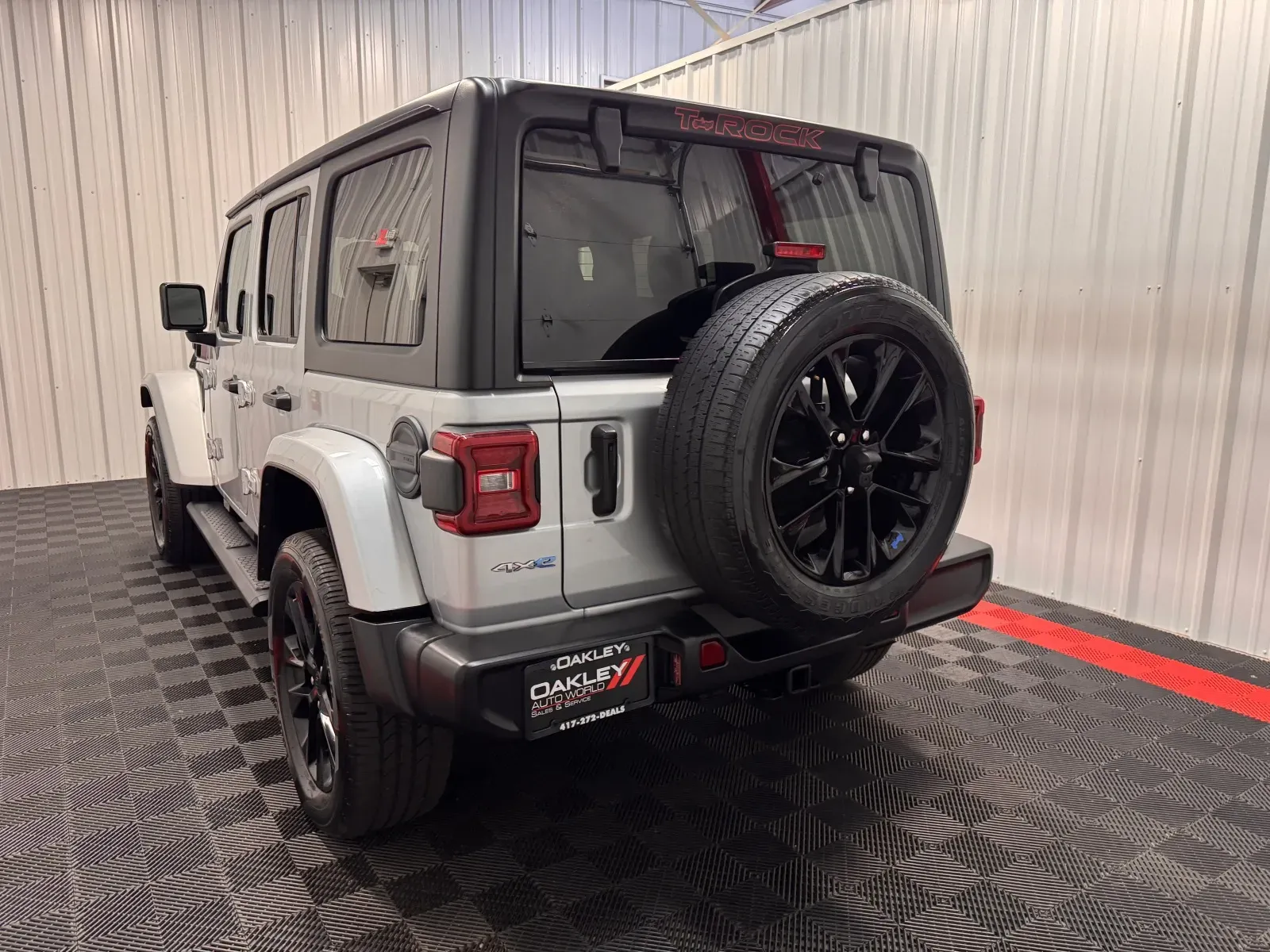 Jeep Wrangler photo 13