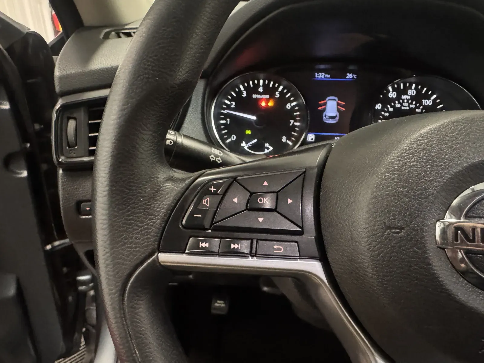Nissan Rogue photo 19