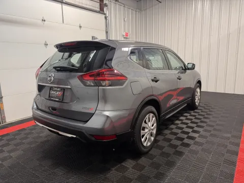 More photos of 2020 Nissan Rogue SV at Oakley Auto World, MO