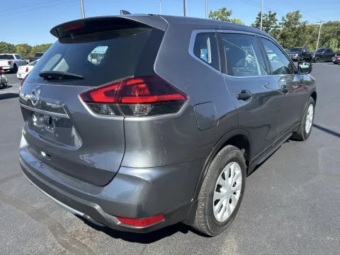 More photos of 2020 Nissan Rogue at Oakley Auto World, MO