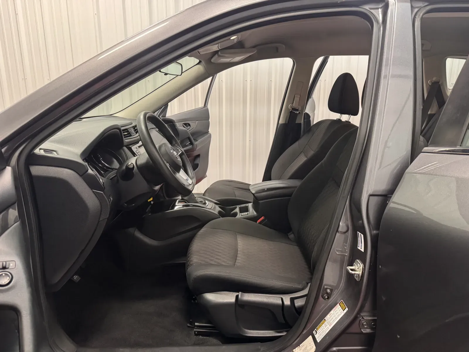 Nissan Rogue photo 32