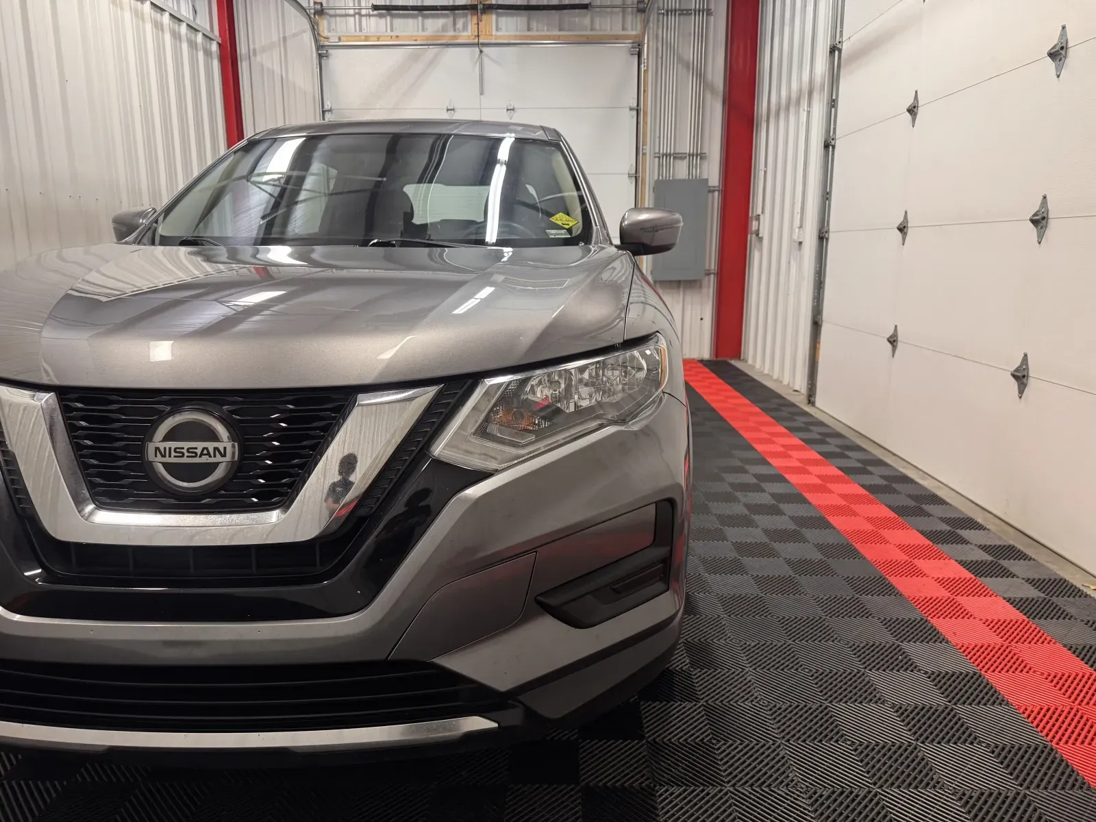 Nissan Rogue photo 8