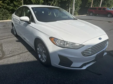More photos of 2020 Ford Fusion SE at Oakley Auto World, MO