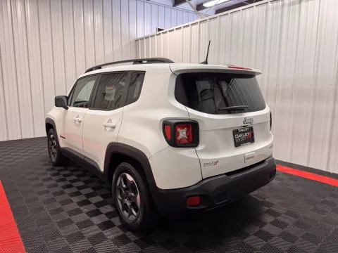 Photos of 2018 Jeep Renegade Latitude for sale in Branson West, MO at Oakley Auto World