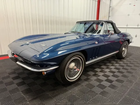 More photos of 1966 Chevrolet Corvette at Oakley Auto World, MO