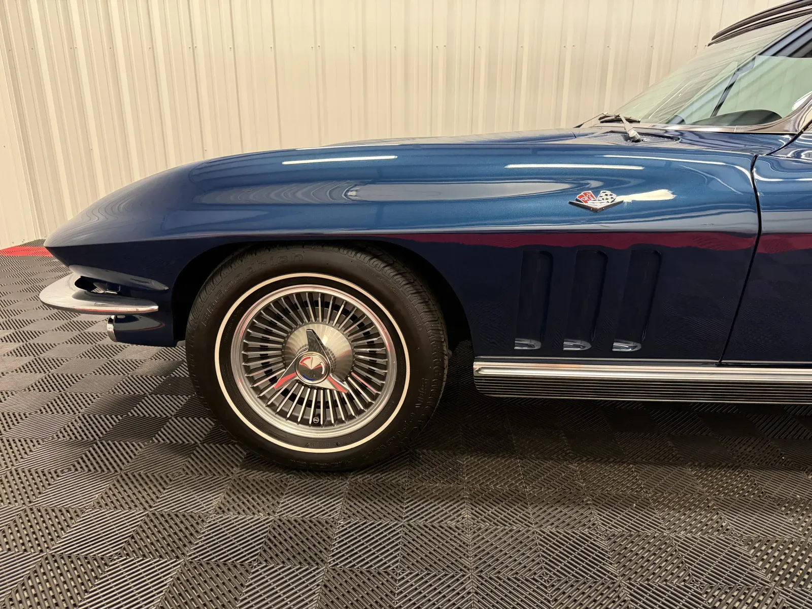 Chevrolet Corvette photo 29