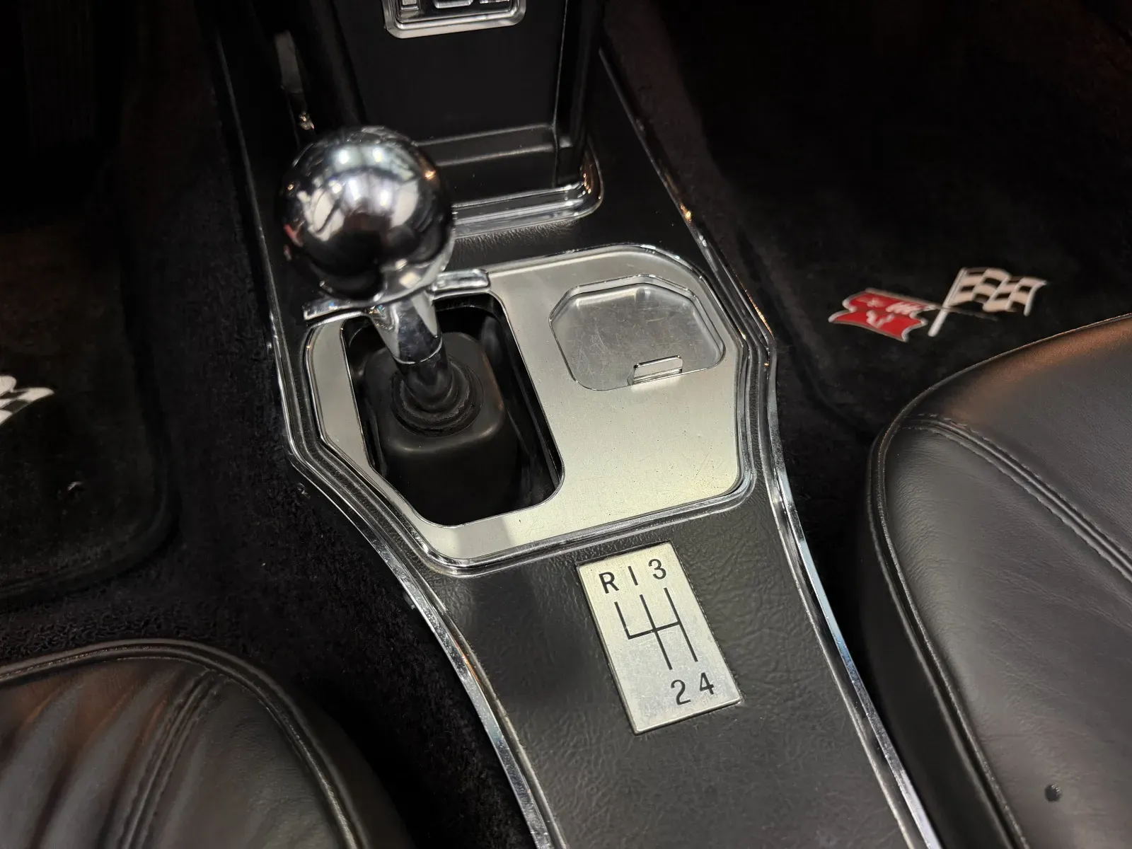 Chevrolet Corvette photo 49