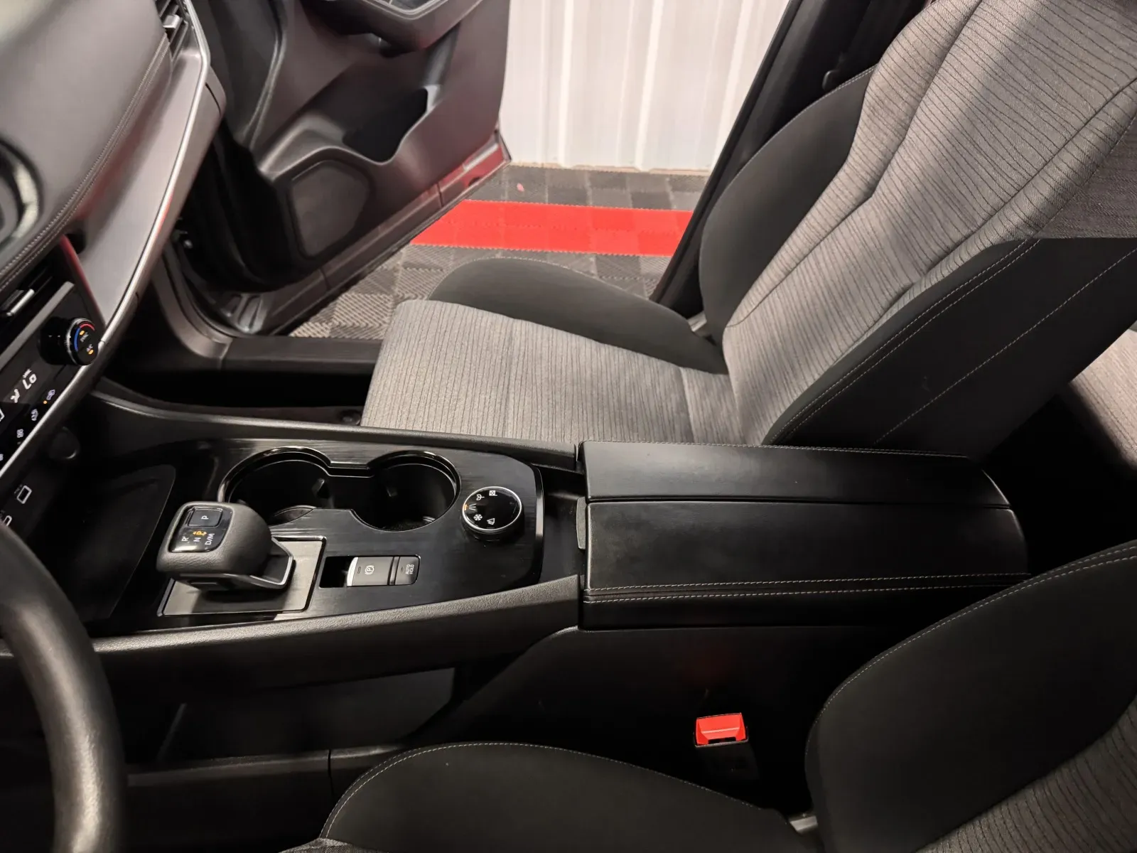 Nissan Rogue photo 31