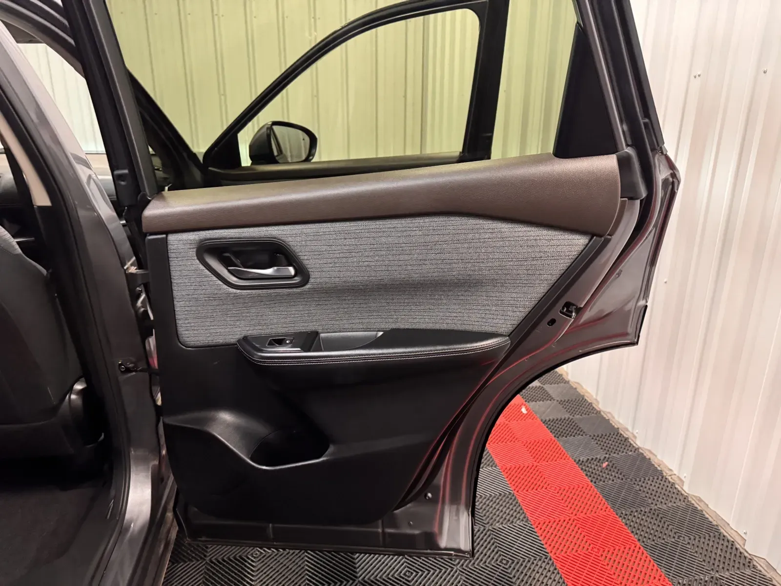 Nissan Rogue photo 38