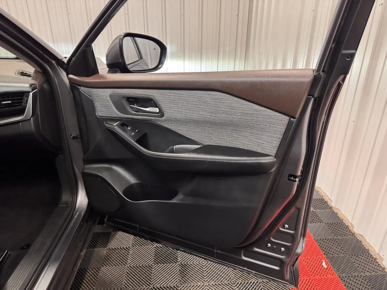 Nissan Rogue photo 40