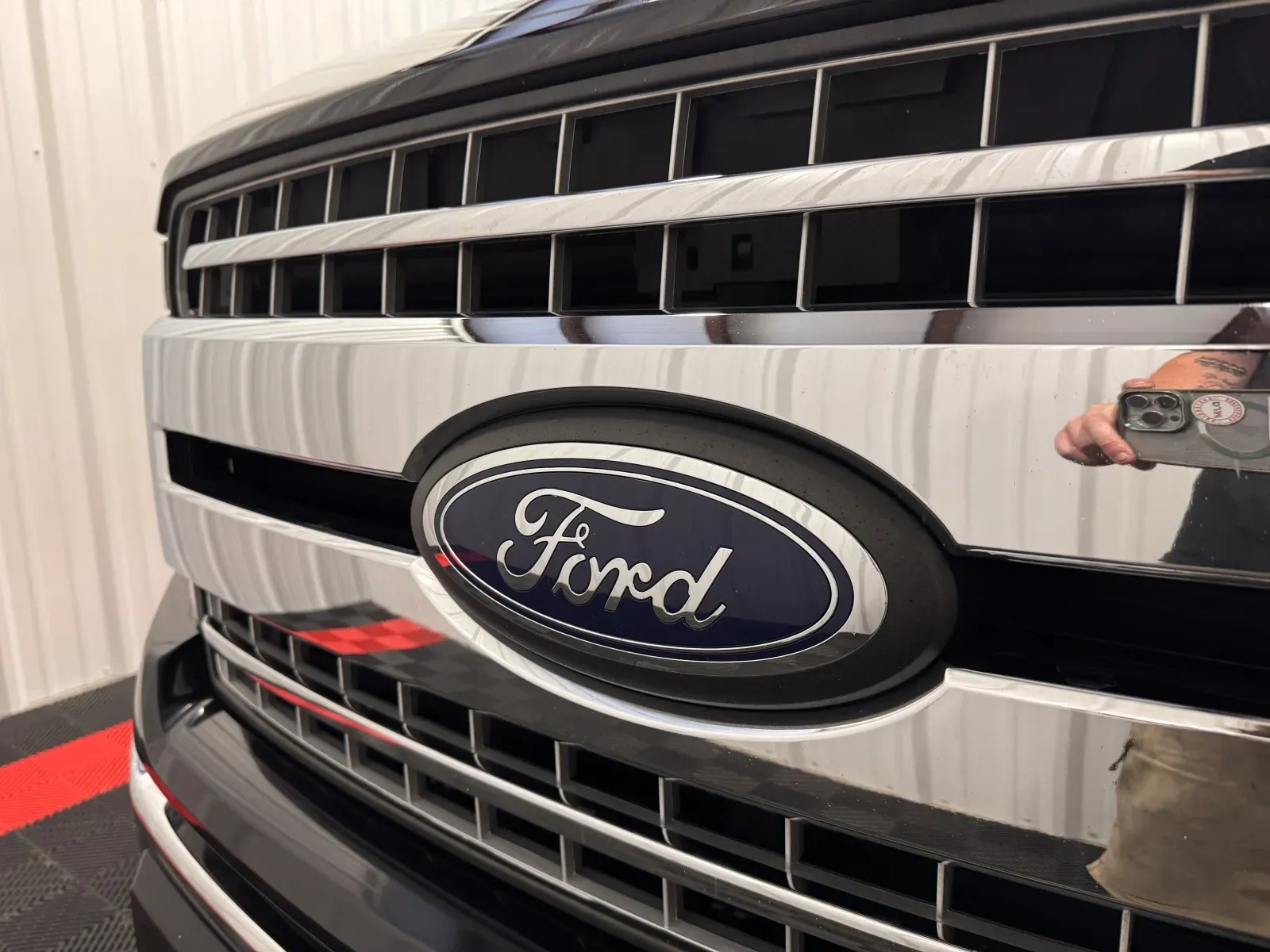 Ford F-150 photo 6
