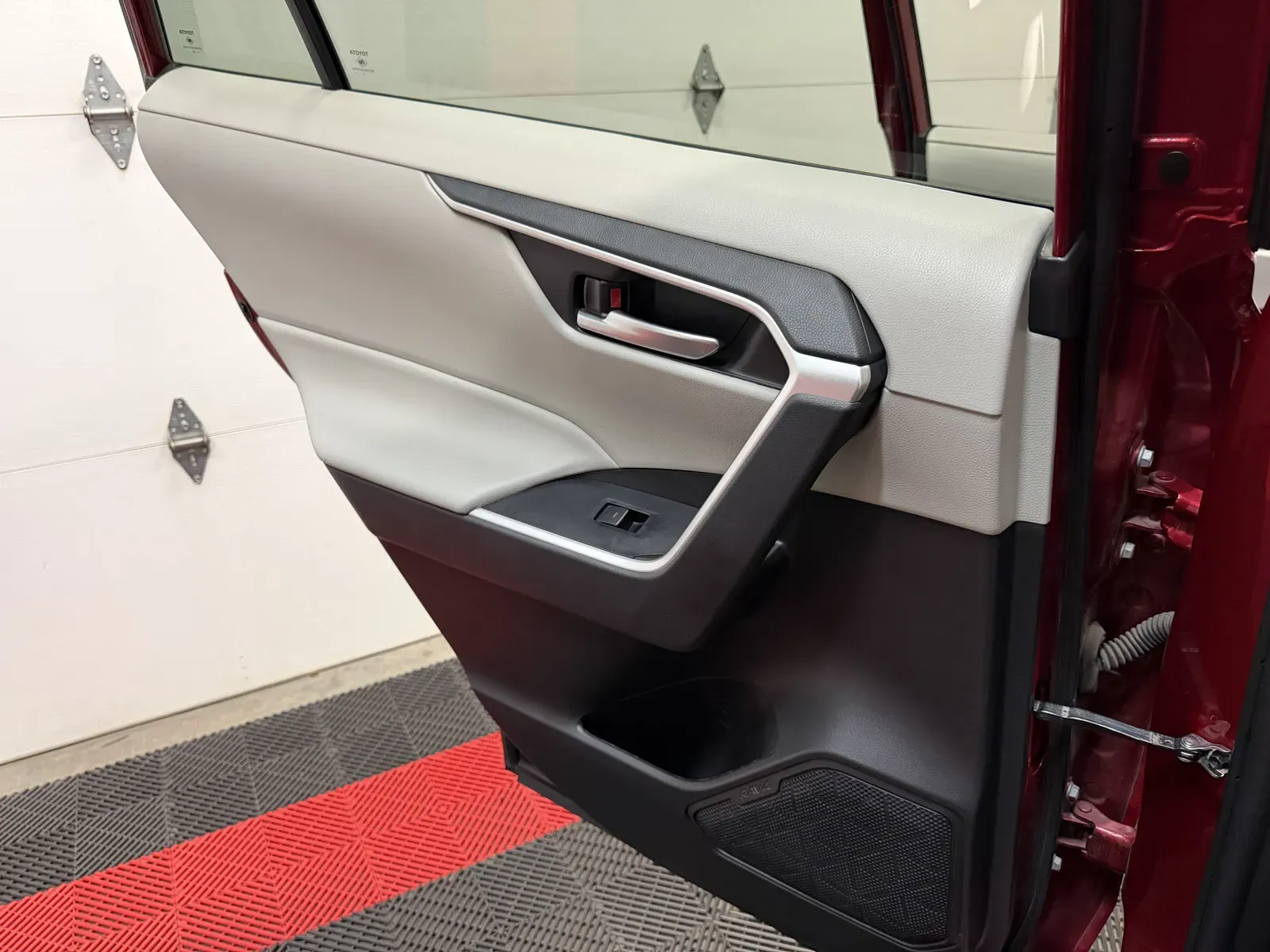 Toyota RAV4 photo 33