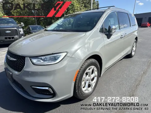 Gray 2021 Chrysler Pacifica Limited for sale in Branson West, MO