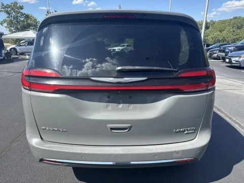 Another view of 2021 Chrysler Pacifica Limited for sale in Branson West, MO at Oakley Auto World