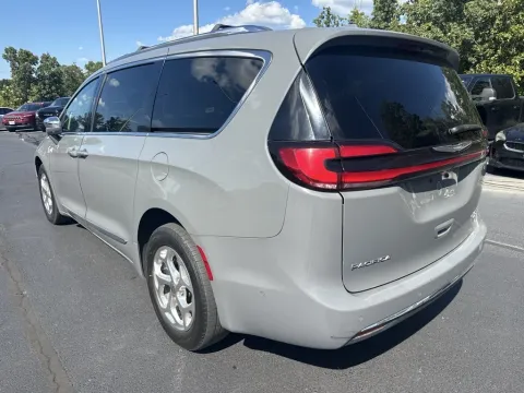 Photos of 2021 Chrysler Pacifica Limited for sale in Branson West, MO at Oakley Auto World