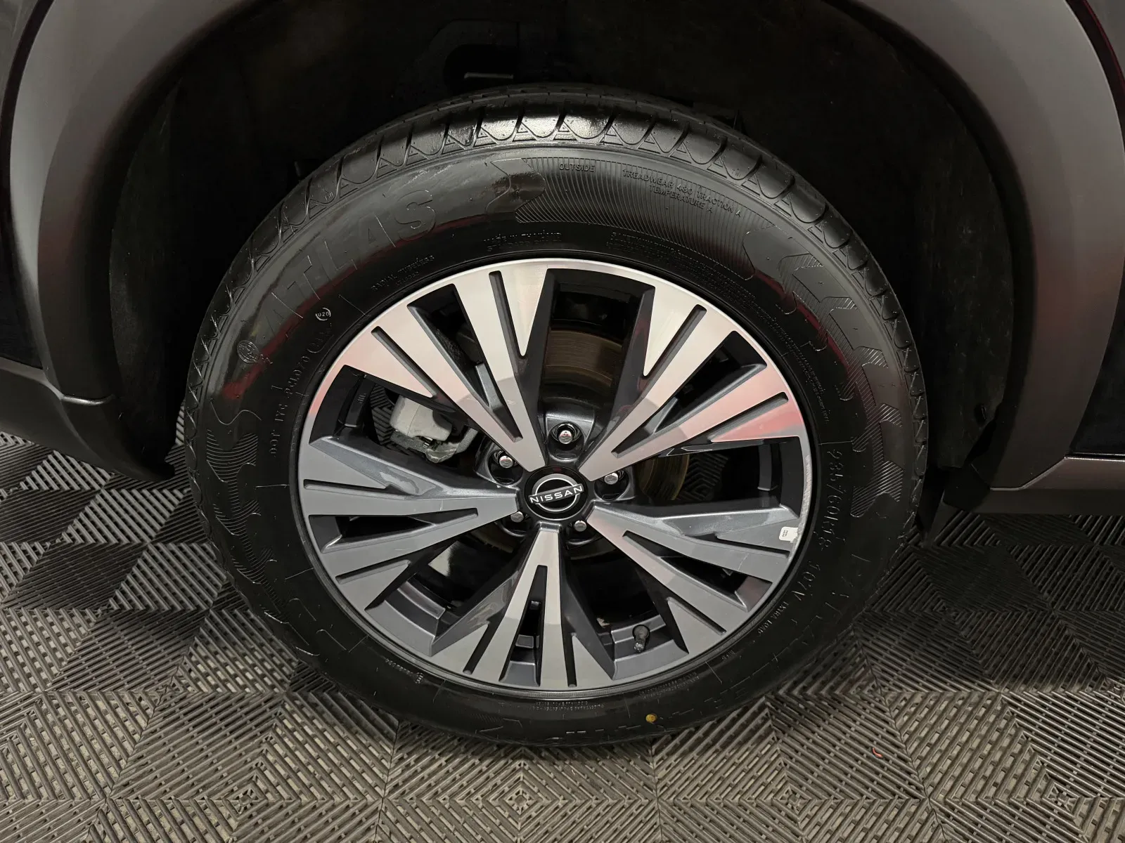 Nissan Rogue photo 17