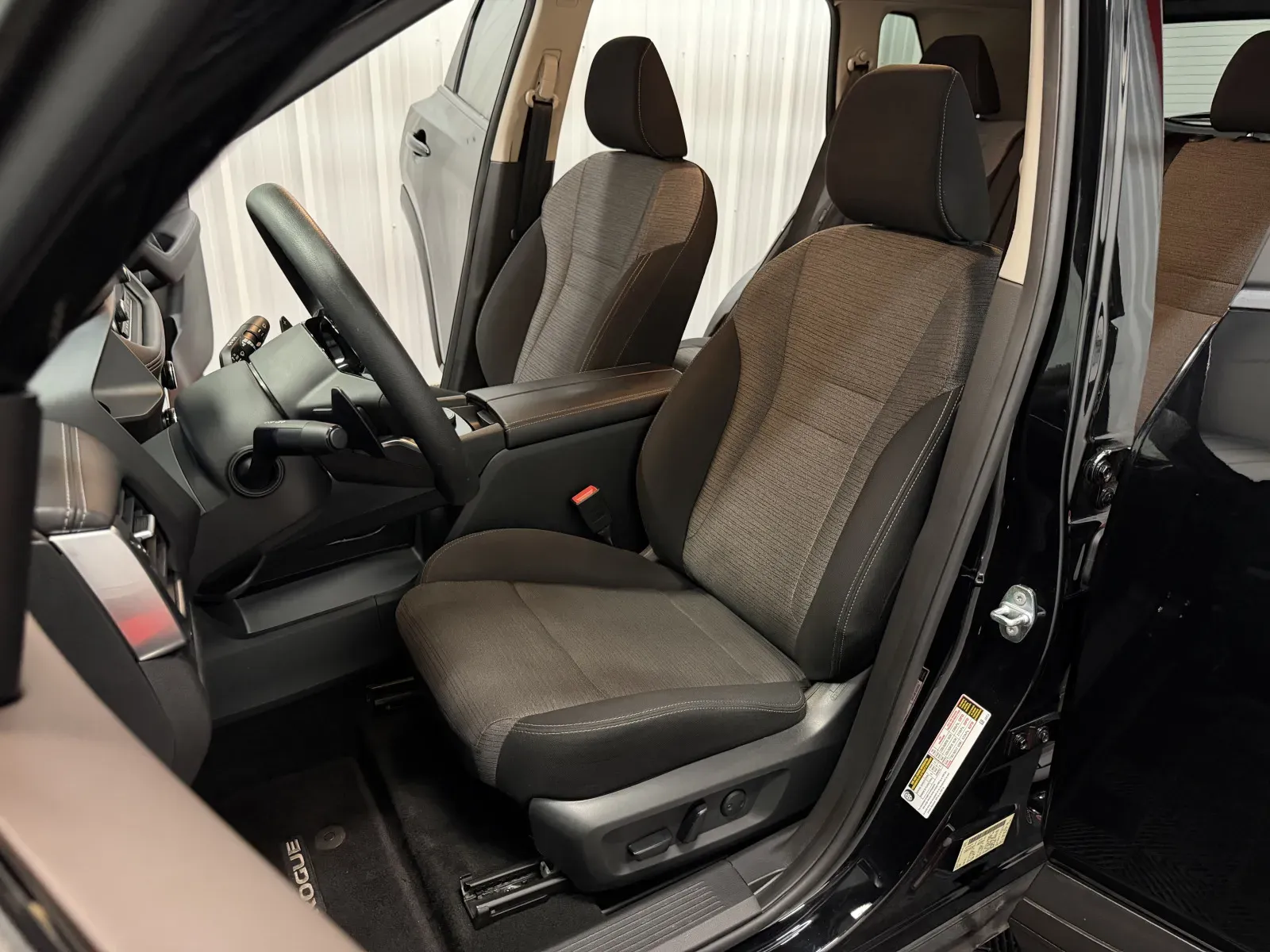 Nissan Rogue photo 36