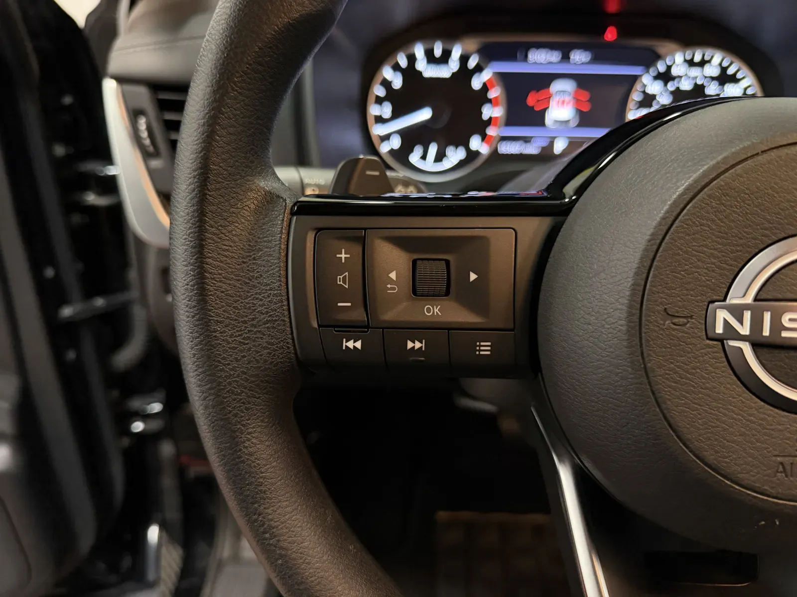 Nissan Rogue photo 20
