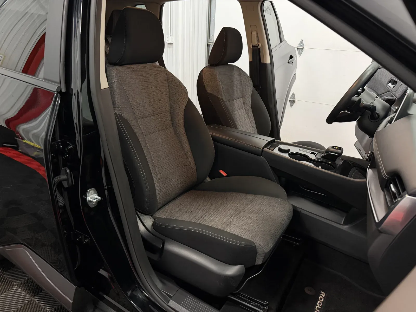 Nissan Rogue photo 44