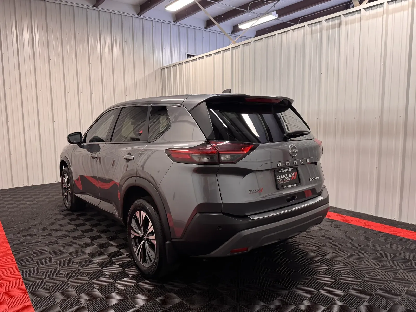 Nissan Rogue photo 2