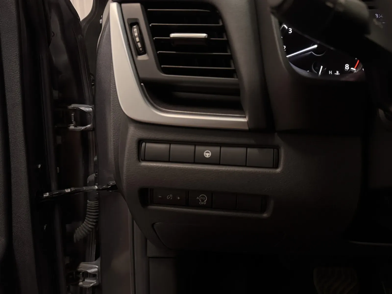Nissan Rogue photo 24