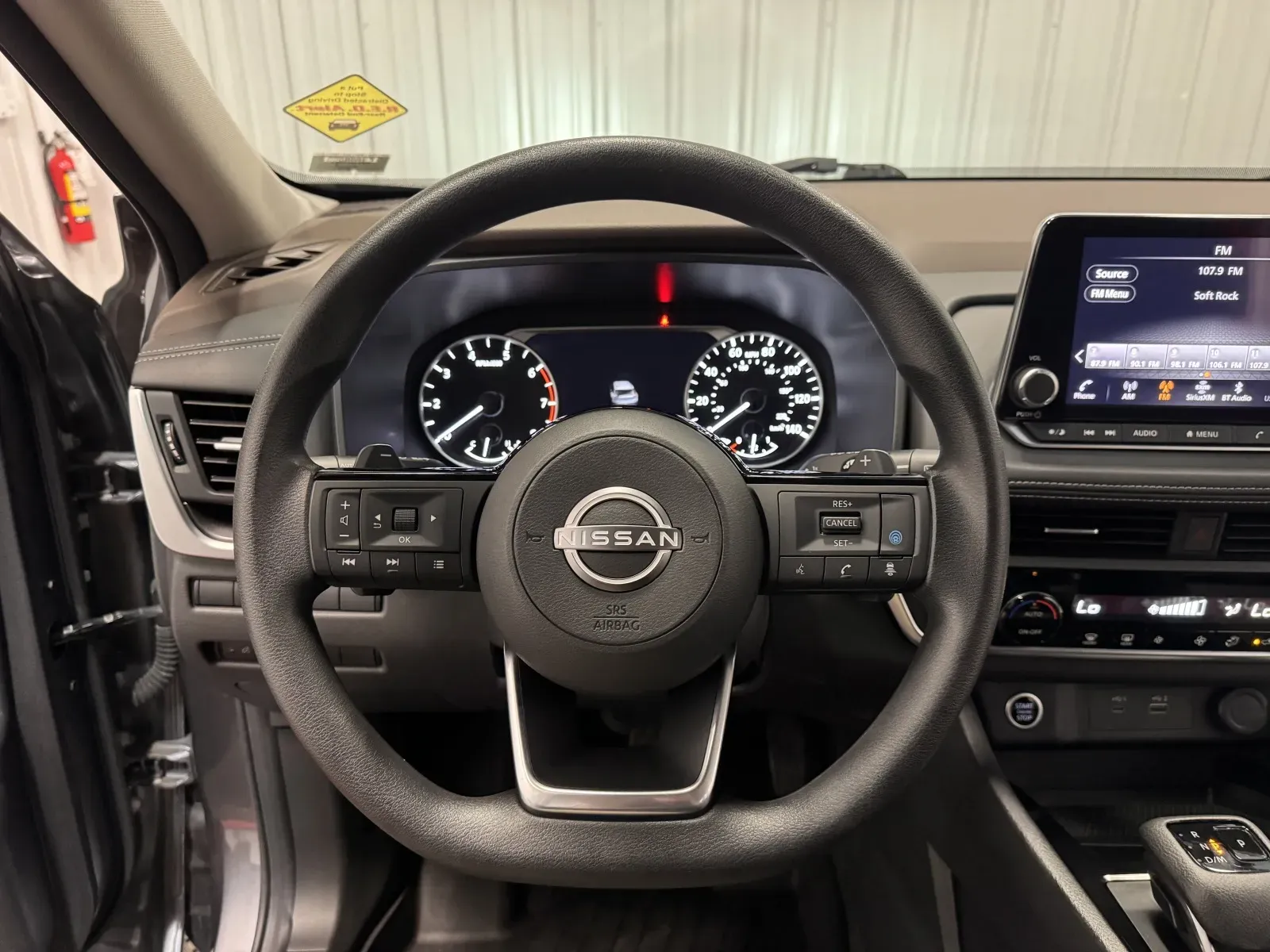 Nissan Rogue photo 18