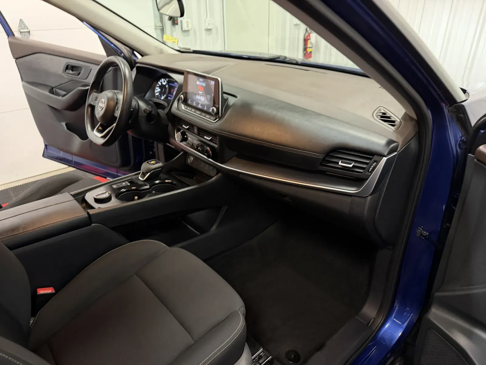 Nissan Rogue photo 45