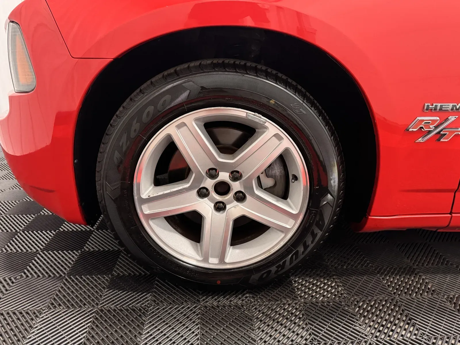 Dodge Charger photo 10