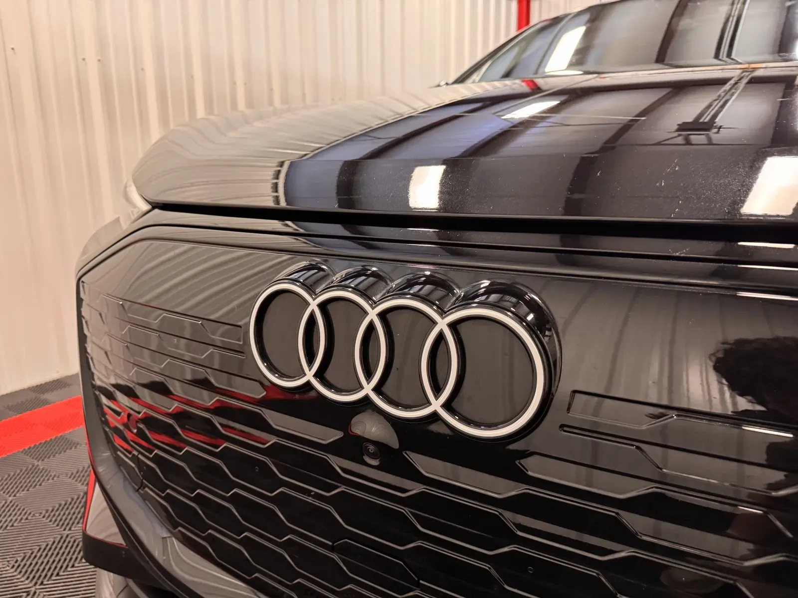 Audi Q6 photo 7