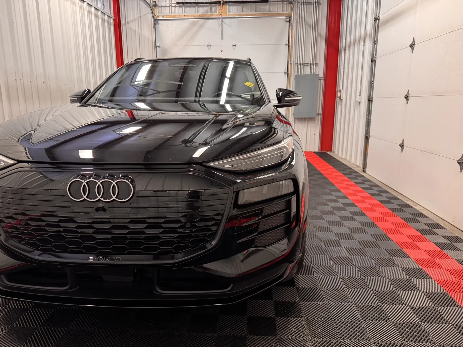 Audi Q6 photo 8