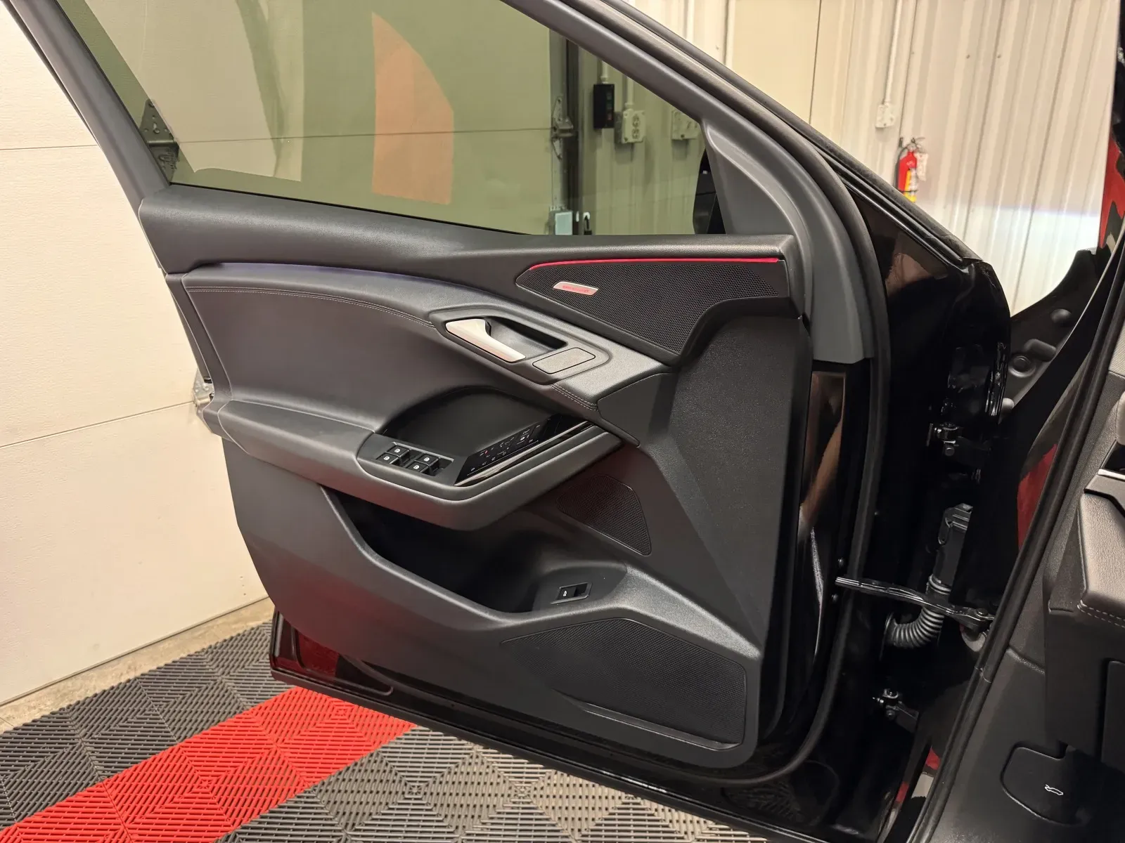 Audi Q6 photo 23