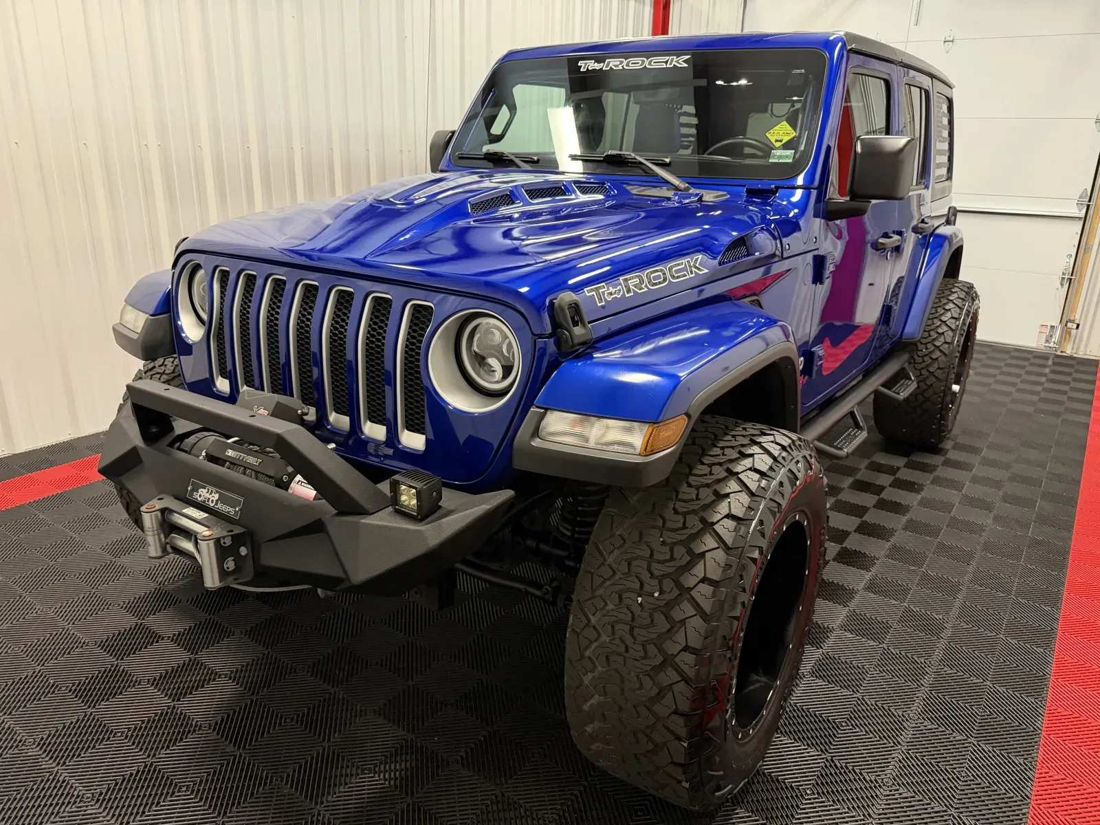 Jeep Wrangler photo 14