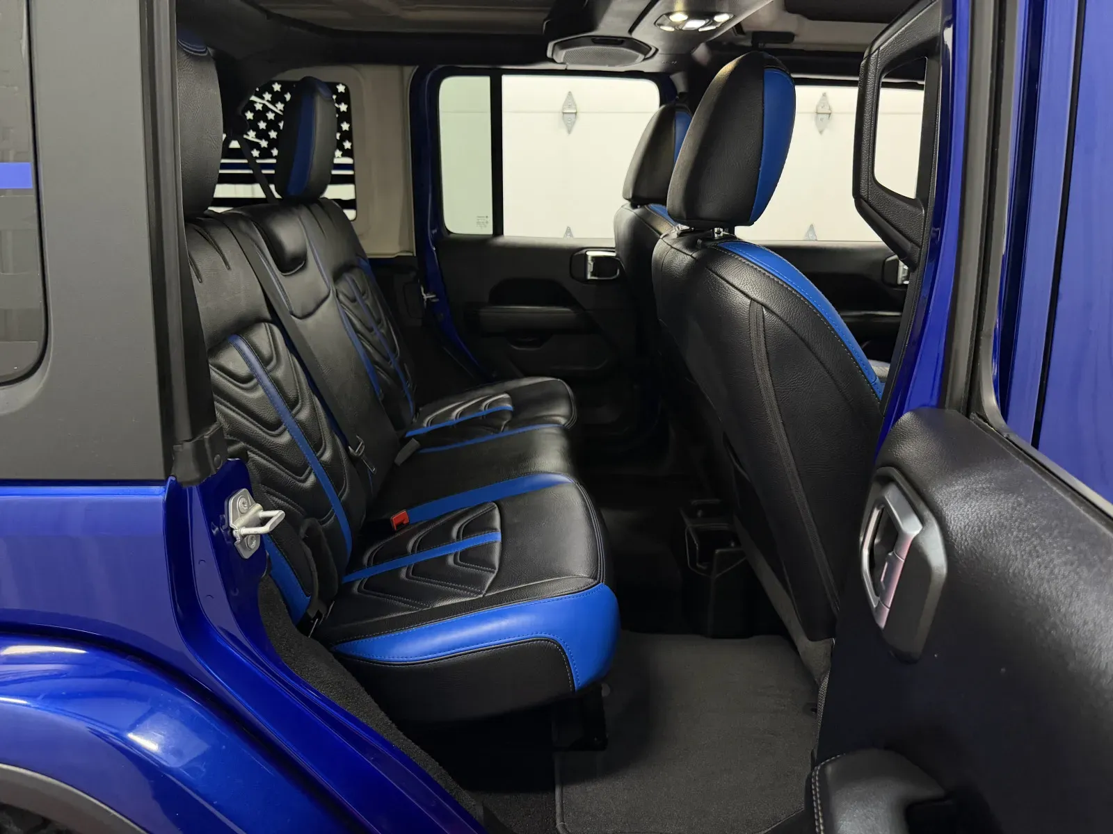Jeep Wrangler photo 45