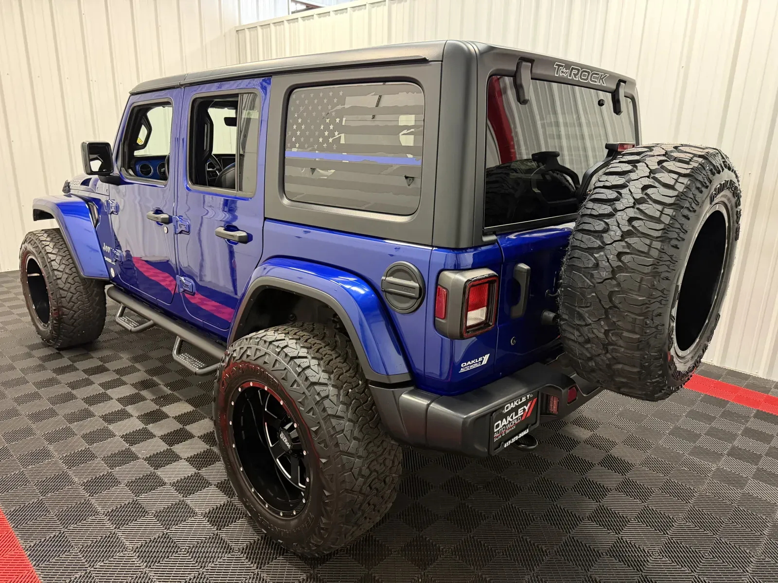 Jeep Wrangler photo 6