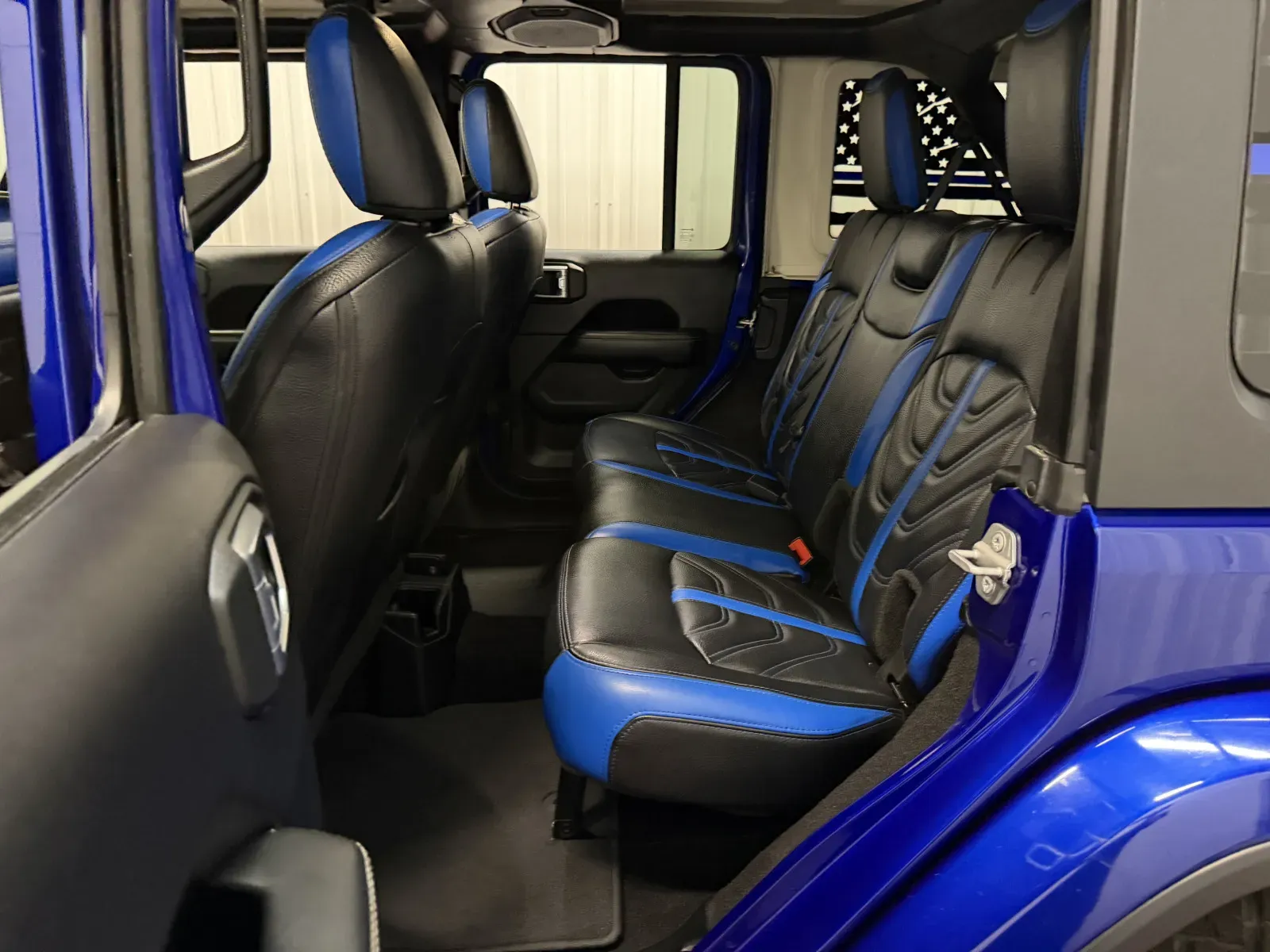 Jeep Wrangler photo 43