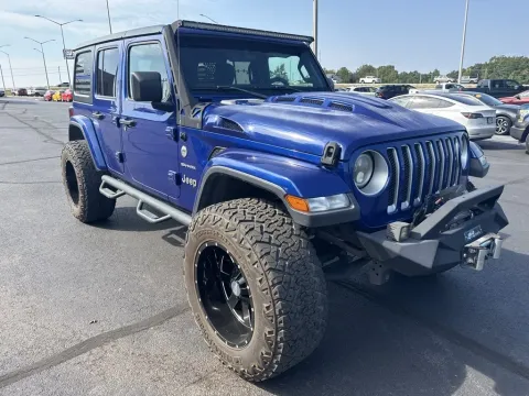 More photos of 2019 Jeep Wrangler Unlimited Sahara at Oakley Auto World, MO