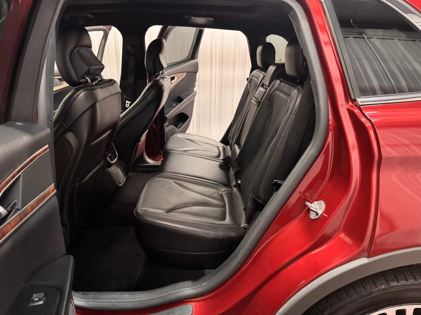 Lincoln MKX photo 35