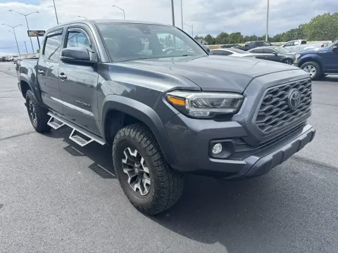 More photos of 2020 Toyota Tacoma TRD Off-Road at Oakley Auto World, MO
