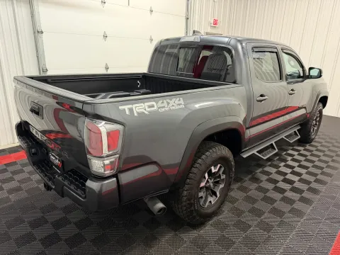 More photos of 2020 Toyota Tacoma TRD Off-Road at Oakley Auto World, MO