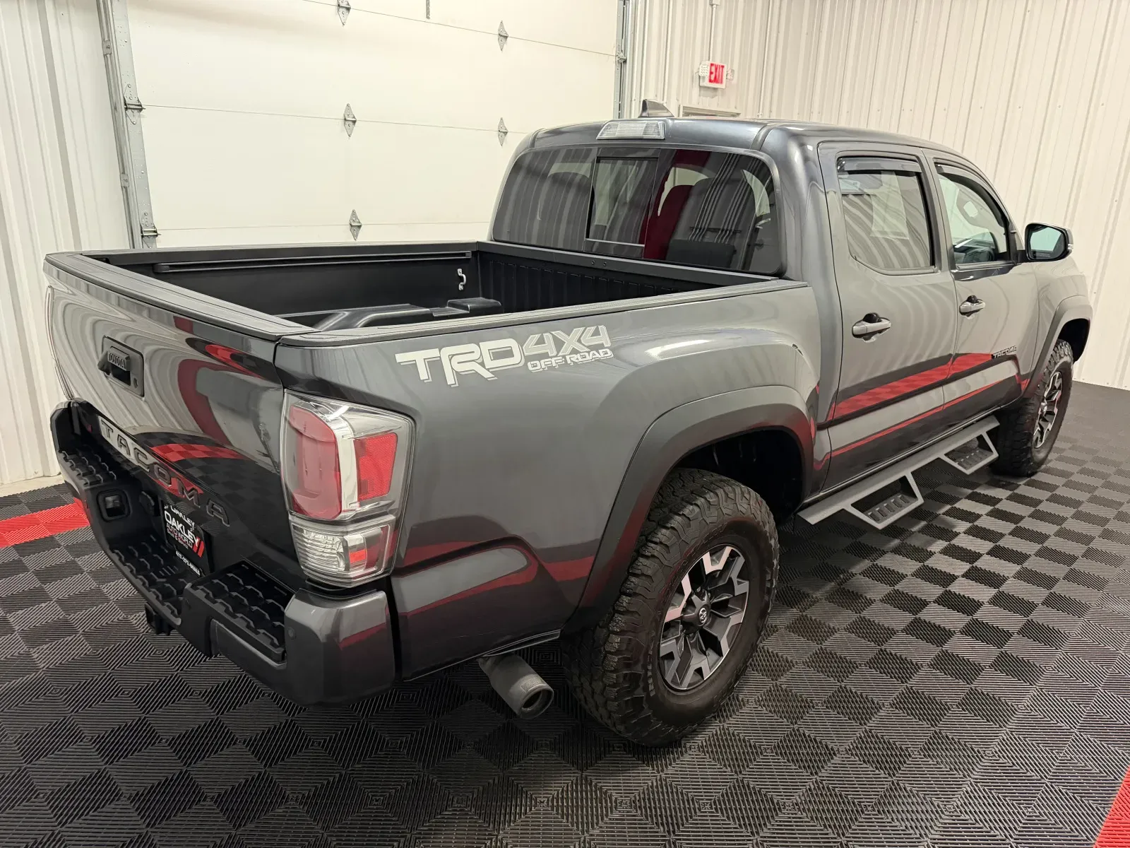 Toyota Tacoma photo 4