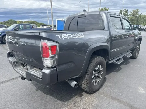 More photos of 2020 Toyota Tacoma TRD Off-Road at Oakley Auto World, MO
